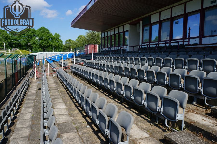 The main stand of das Stadion I'm Sportforum is the traditional home of Dynamo Berlin (Manuel Veth / Futbolgrad Network)