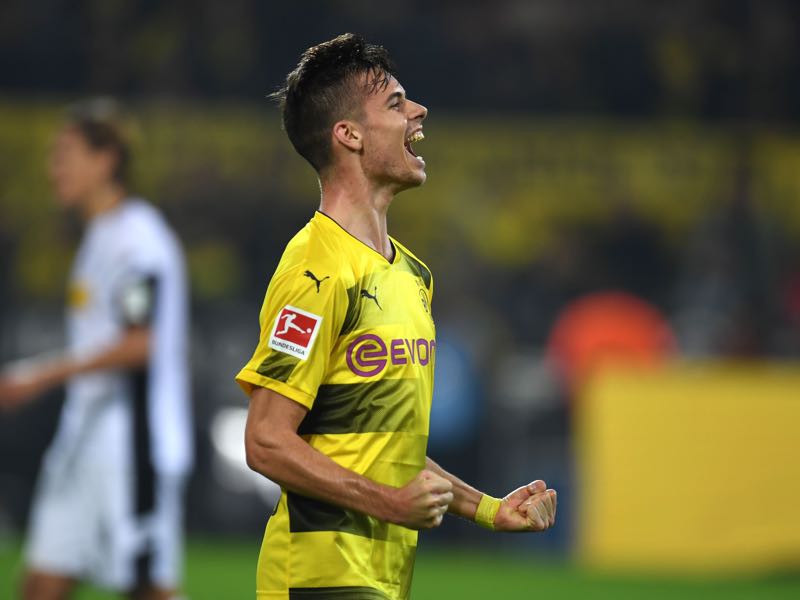 Julian Weigl will be crucial for Dortmund's midfield stability. (PATRIK STOLLARZ/AFP/Getty Images)