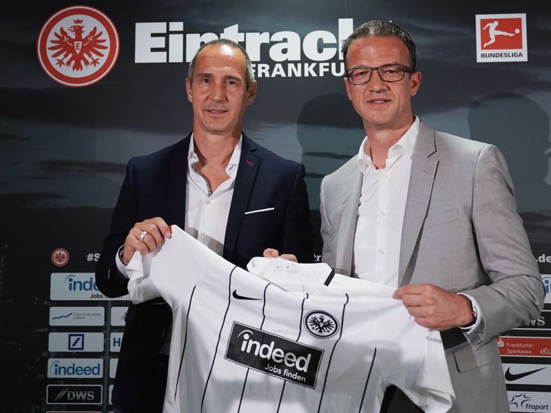 Adi Hütter poses with Fredi Bobic during his presentation as new head coach of Eintracht Frankfurt at Commerzbank-Arena on May 30, 2018 in Frankfurt am Main, Germany. (Photo by Alex Grimm/Bongarts/Getty Images)