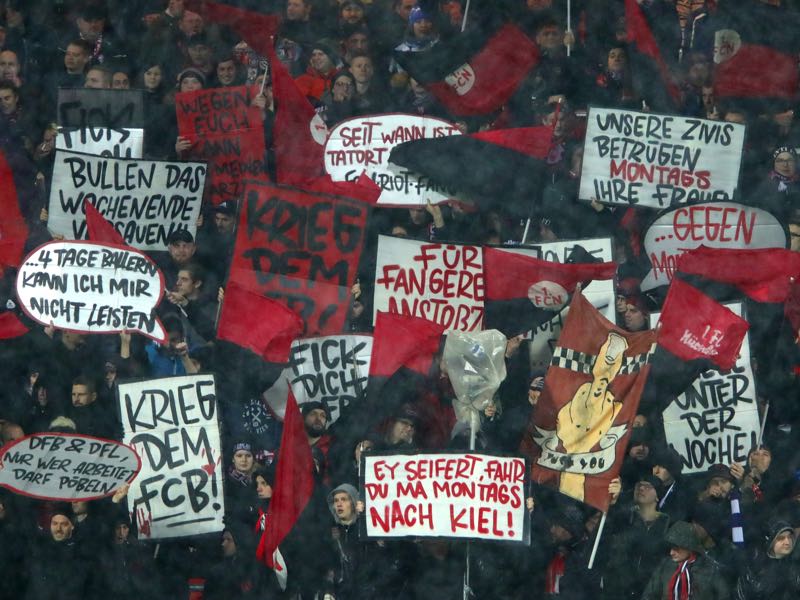 Nürnberg v Leverkusen - Nuremburg fans display banners protesting against Monday night matches prior to the Bundesliga match between 1. FC Nuernberg and Bayer 04 Leverkusen at Max-Morlock-Stadion on December 3, 2018 in Nuremberg, Germany. (Photo by Alexander Hassenstein/Bongarts/Getty Images)