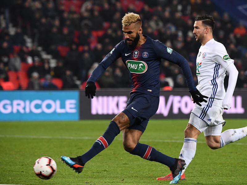 Paris Saint-Germain's Cameroon forward Eric Maxim Choupo-Moting shoots the ball during the French Cup round of 32 football match between Paris Saint-Germain (PSG) and Strasbourg (RCS) at the Parc des Princes stadium in Paris on January 23, 2019. (Photo by FRANCK FIFE / AFP)