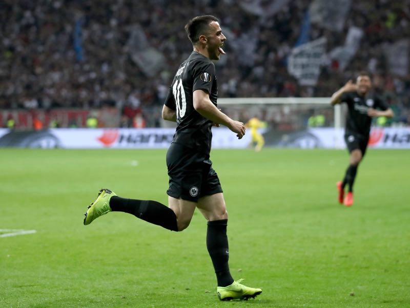 Eintracht Frankfurt v Benfica - Filip Kostic of Eintracht Frankfurt celebrates scoring his sides first goal during the UEFA Europa League Quarter Final Second Leg match between Eintracht Frankfurt and Benfica at Commerzbank-Arena on April 18, 2019 in Frankfurt am Main, Germany. (Photo by Alex Grimm/Getty Images)