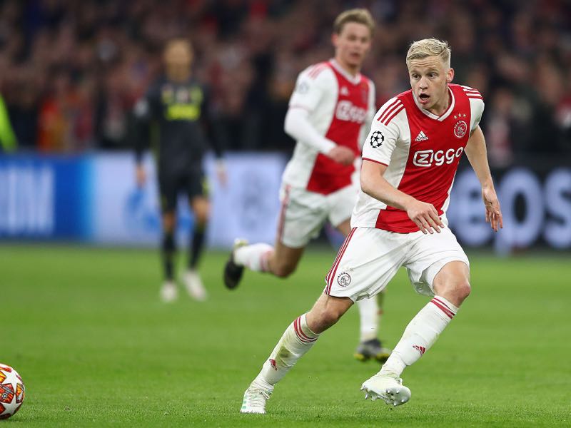 Ajax vs Tottenham - Donny van de Beek of Ajax during the UEFA Champions League Quarter Final first leg match between Ajax and Juventus at Johan Cruyff Arena on April 10, 2019 in Amsterdam, Netherlands. (Photo by Michael Steele/Getty Images)