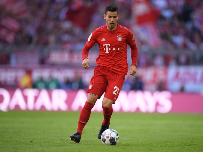 Lucas Hernandez of Bayern Munich plays the ball during the Bundesliga match between FC Bayern Muenchen and 1. FC Koeln at Allianz Arena on September 21, 2019 in Munich, Germany. (Photo by Sebastian Widmann/Bongarts/Getty Images)